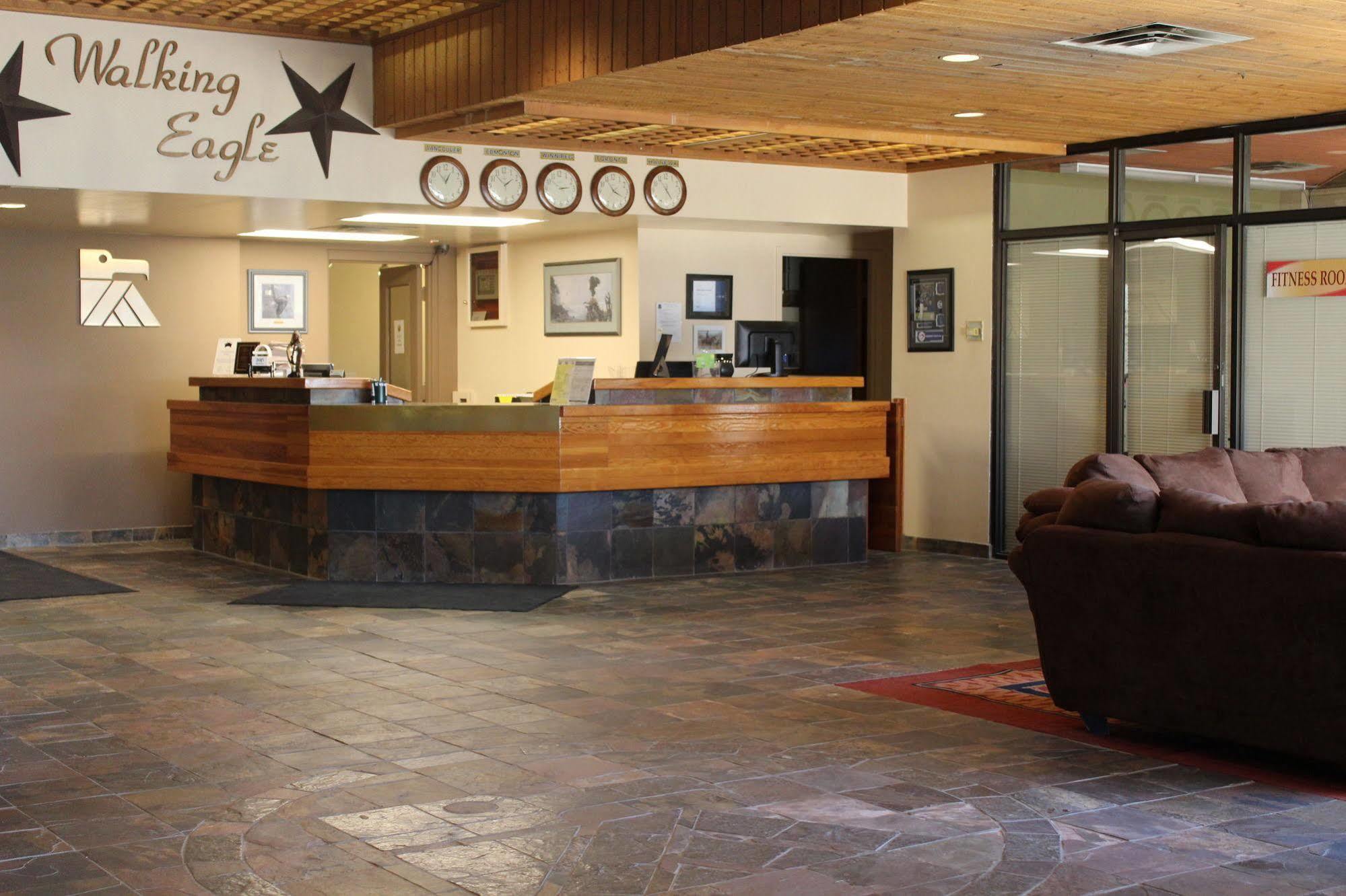 Walking Eagle Inn & Lodge Rocky Mountain House Exteriér fotografie